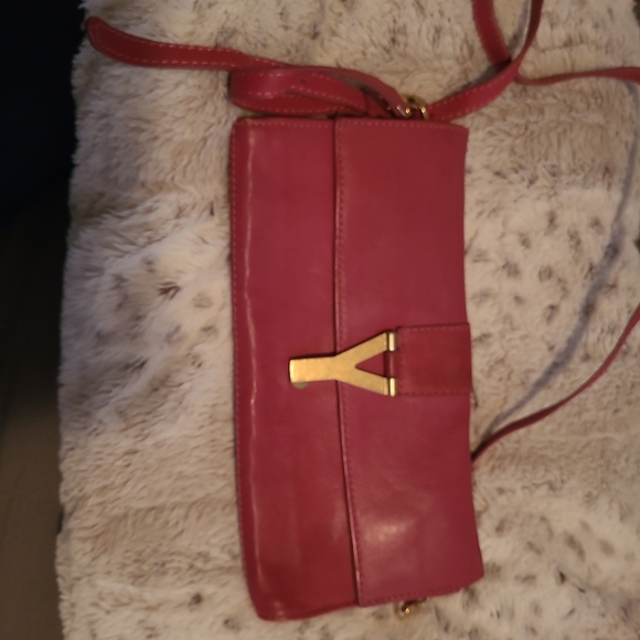 Yves Saint-Laurent - Picture 3 of 3